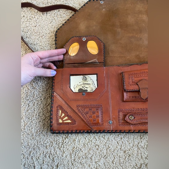 Vintage Leather Shoulder Purse from Mexico - Picture 4 of 15